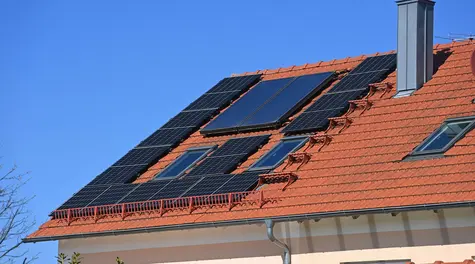 Coraz więcej energii ze słońca. Kwiecień z rekordową produkcją instalacji fotowoltaicznych