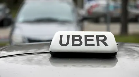 Uber chce inwestować w robotaksówki. Autonomiczne przejazdy w 15 miastach w 2026 roku