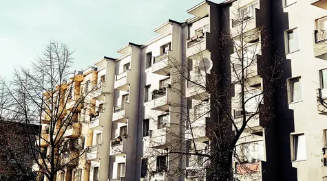 Sprzedaż mieszkania z drugiej ręki coraz trudniejsza. Na klienta trzeba czekać tygodniami
