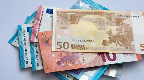 Węgrzy wprowadzą euro? Aż 80% obywateli chce zastąpienia forinta europejską walutą