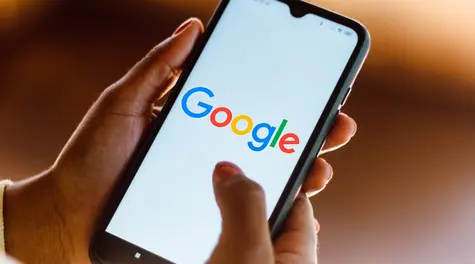 Akcje Alphabet z prognozą +29% i “Kupuj”. Google idzie jak burza