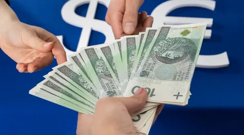 Cena ropy nadal rośnie, a złoty słabnie (EUR/PLN, USD/PLN). Rynki we czwartek, 12 marca