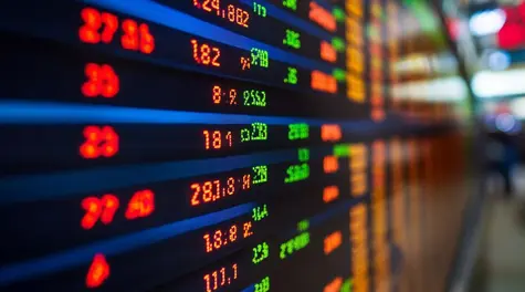 Złoty stoi w miejscu, rynki reagują na napięcia w Iranie. Czy inwestorzy mogą ufać optymizmowi?