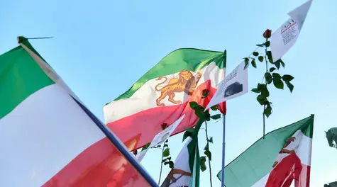 Złoty traci do euro 2 grosze (EUR/PLN). Jak reagują rynki na brak ataku na Iran?