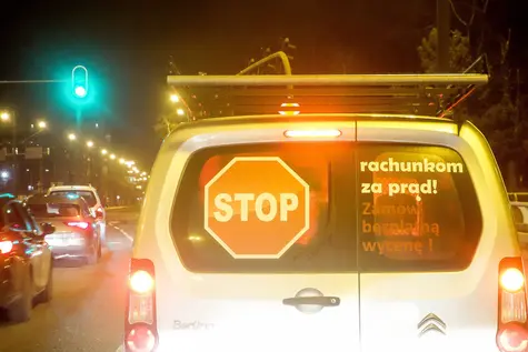 Jak samorządy ograniczają zużycie energii elektrycznej