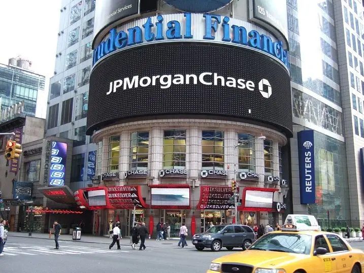 JP Morgan otwiera sezon wyników kwartalnych w USA. Akcje banku 3% w dół | FXMAG INWESTOR