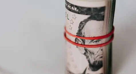 Komentarz walutowy – dolar coraz tańszy, mimo potężnych NFP. Gdzie szukać dna na EURUSD? Najnowsze kursy walut (EUR, USD, GBP, CHF) | FXMAG INWESTOR