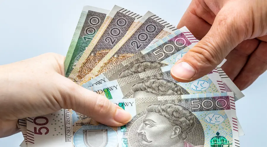 Komentarz walutowy: Polski złoty pod presją danych CPI oraz “jastrzębiego” FED’u