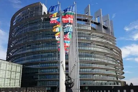 Komisja Europejska zaniepokojona finansami publicznym Rumunii i Węgier