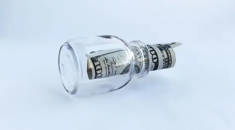 Kurs dolara amerykańskiego (USD/PLN) wystrzelił mocno w górę! Jaki wpływ ma to na portfele polaków?