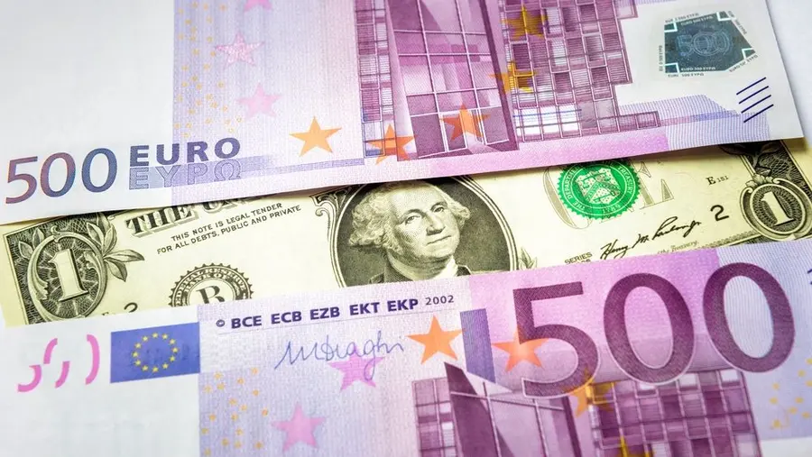 Kurs euro (EUR) męczą spadki. Kiedy nadejdzie upragnione odbicie? | FXMAG INWESTOR