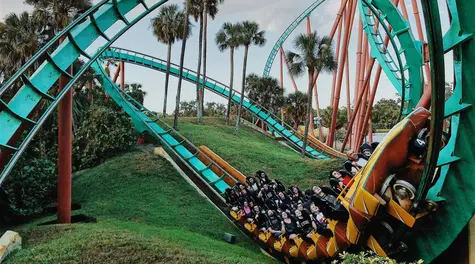 Kurs euro i dolara: rollercoaster na EUR/PLN (4,32) i USD/PLN (4,04). Euro czeka spadek o 12 groszy według tego banku!