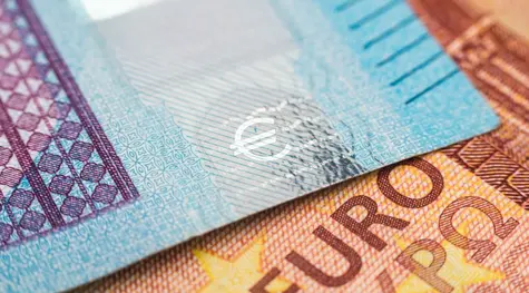 Kurs eurodolara (EUR/USD) z impetem dotarł do poziomu 1,05 przekraczając marcowe minima. Narodowa waluta (PLN) pod presją  | FXMAG INWESTOR