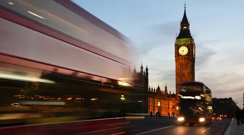 Kursy walut: Kurs funta (GBP/PLN) spada! Znany bank mówi, co dalej z GBP/USD i EUR/GBP