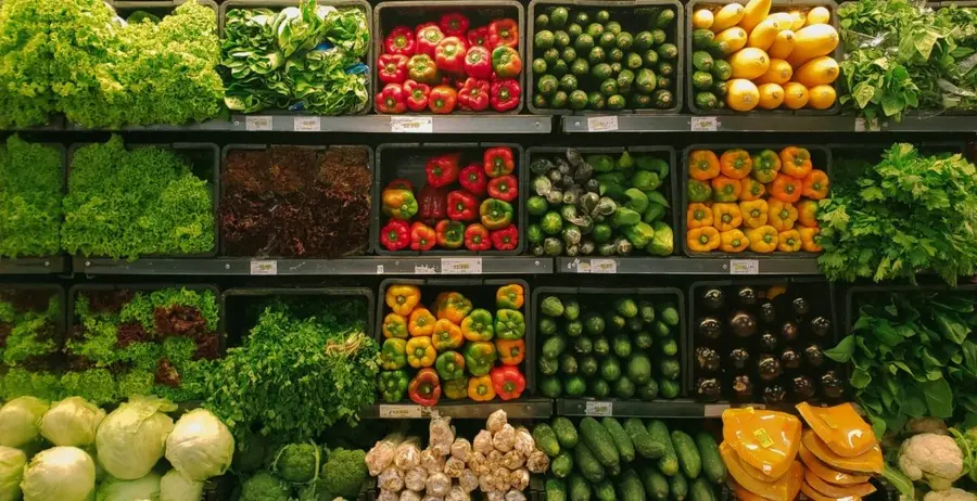 Najtańsze warzywa są w hipermarketach. W dyskontach jest najdrożej. Różnica to blisko 20%
