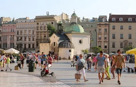 Nastroje społeczne w listopadzie poprawiły się, najwyżej w historii badania