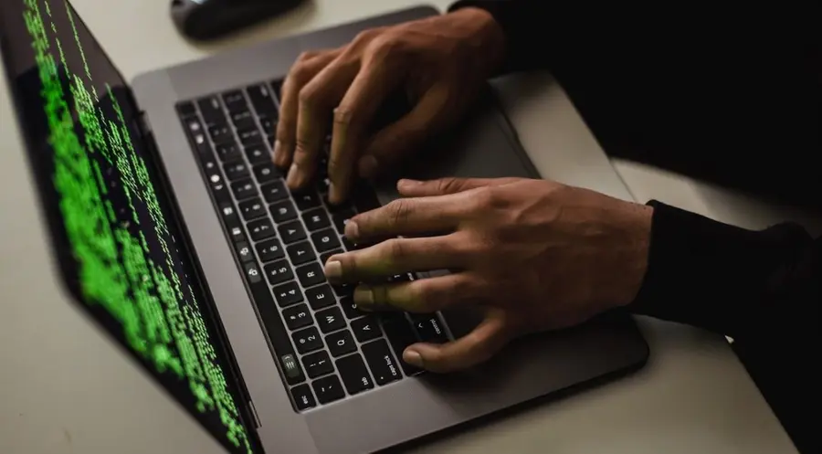 Nawet do 7 tygodni nielegalnego dostępu do firmowych danych. Cyberprzestępcy korzystają z luk w popularnych aplikacjach – raport Sophos | FXMAG INWESTOR