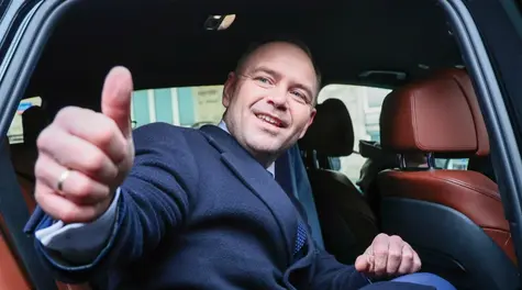 Kolejny kandydat na prezydenta ignoruje szefa NBP i wzywa do obniżki stóp procentowych