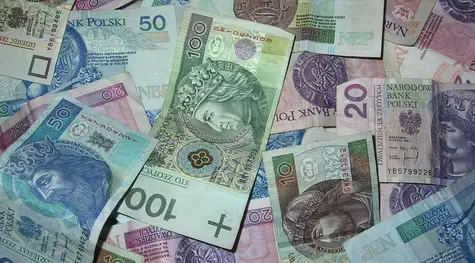 Polski złoty o krok od nowych maksimów trendu wzrostowego. Sprawdzamy kurs dolara, euro, franka i funta? | FXMAG INWESTOR