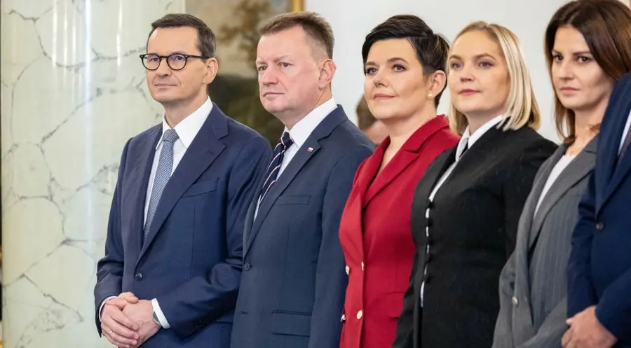 Rząd Morawieckiego zaprzysiężony – pora na obrady w nowym składzie | FXMAG INWESTOR