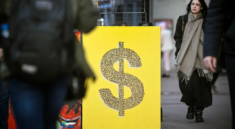 Sankcje nałożone na Rosję uderzą w dolara – uważa znany ekonomista