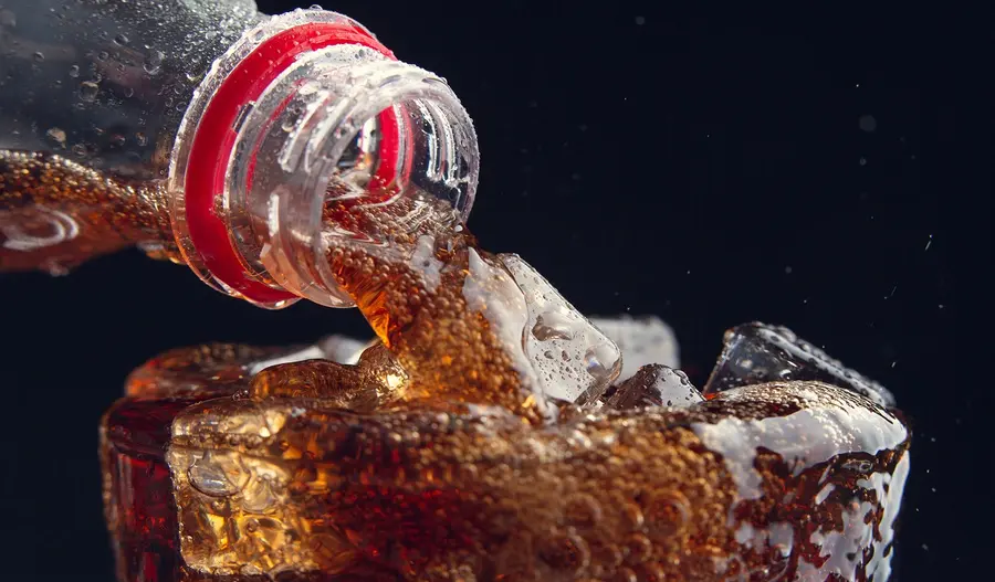 Polacy przepłacają za Coca-Colę. Pepsi jest w Polsce o 40% droższa niż w USA