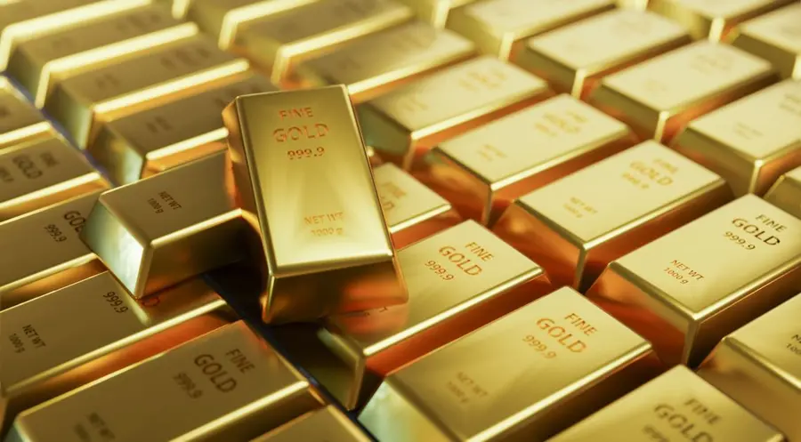 Spadki na notowaniach złota wyhamowują. Cena kruszcu znów zyska na wartości?- komentarz surowcowy | FXMAG INWESTOR