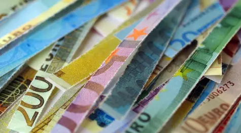 Spowolnienie inflacji HICP w E19 w czerwcu potwierdzone. Znacząca nadwyżka w handlu zagranicznym