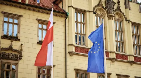 Trybunał Konstytucyjny jeszcze bardziej zaostrza konflikt Polski z Komisją Europejską | FXMAG INWESTOR