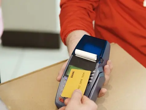 Ty płacisz, oni zarabiają! Visa, Mastercard, a może Paypal? Którą spółkę wybrać? | FXMAG INWESTOR