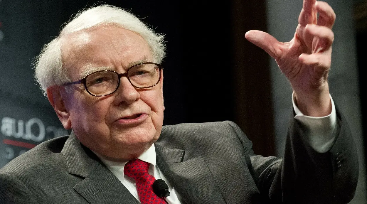 Warren Buffett sprzedał akcje Apple przed nowym iPhone 16