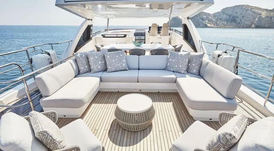ZPUE, ta od luksusowego jachtu, po raz kolejny tłumaczy się przed akcjonariuszami | FXMAG INWESTOR