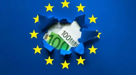 Kursy średnie NBP: euro, dolar, funt brytyjski i frank szwajcarski. Co się dzieje na rynku walutowym?