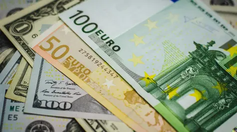 Glapiński zaskoczył, złoty słabnie. Jak wysoko wystrzeli EUR/PLN?