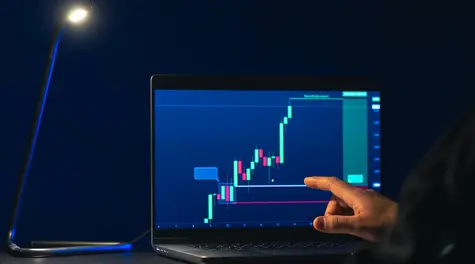 Nowy rekord indeksu mWIG40! Na Wall Street przecena