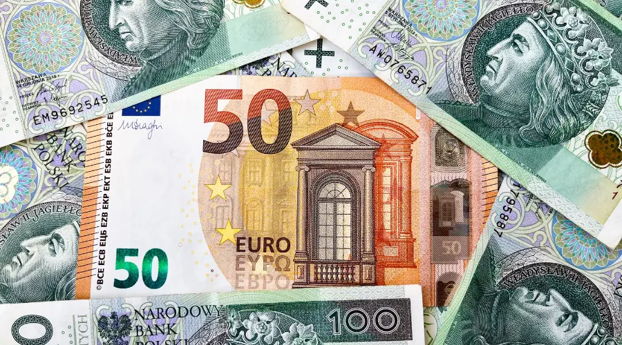 Kurs dolara USD/PLN schodzi poniżej 3,78, a kurs euro EUR/PLN do 4,31!