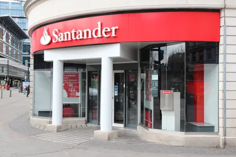 Akcje Santandera oraz akcje mBanku wystrzeliły. Dobry nastrój inwestorów udzielił się też warszawskiej giełdzie