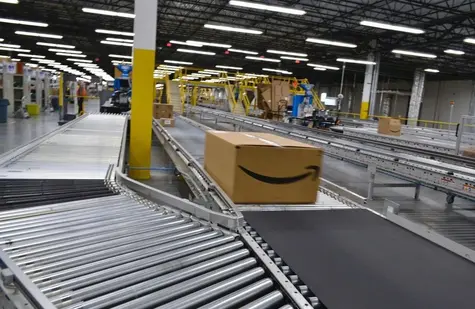 Amazon wyprzedza Microsoft i Apple. Spółka Jeffa Bezosa najdroższa na świecie