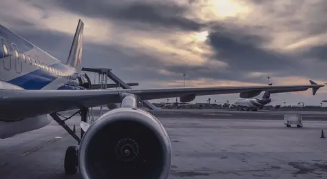 Gigantyczna awaria lotnicza w USA! Spółki lotnicze tracą przed otwarciem | FXMAG INWESTOR