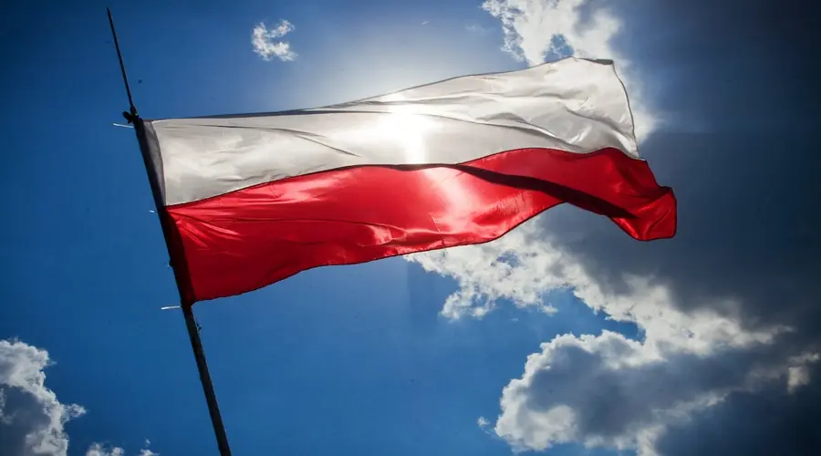 Bank Millennium S.A. - komentarz dzienny: Rozczarowujące dane z krajowego handlu. Dziś wystąpienie szefa Fed w Jackson Hole.