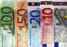 Będzie obniżka w strefie euro, ekonomiści zgodni. A co w Polsce? Już są ciekawe prognozy. Co na to kurs euro (EUR/PLN)?