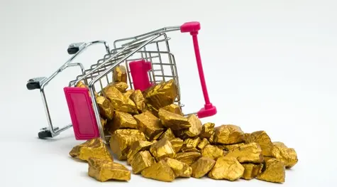 Cena złota na niskim poziomie. Czy notowania GOLD mogą spaść do poziomów 1500 dolarów za uncję? Co się musi stać, by do tego doszło? | FXMAG INWESTOR