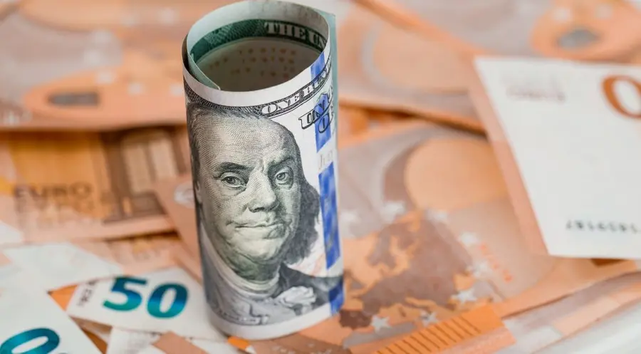 Dolar, funt, frank i euro - przygotowanie do sesji Forex. Co się dzieje na rynku walutowym? | FXMAG INWESTOR