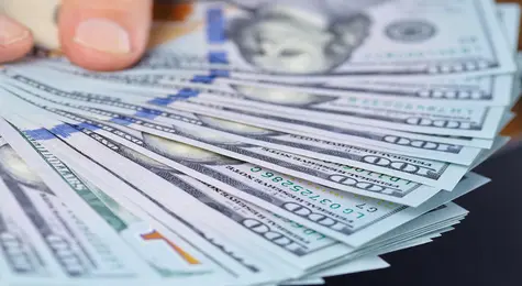 Dolar (USD) dostał zastrzyku energii. Jak długo się na niej utrzyma zależy od danych inflacyjnych