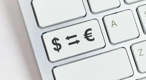 Dziennik Rynkowy: kurs euro do dolara pada w dół - notowania EUR/USD na tegorocznym minimum! | FXMAG INWESTOR