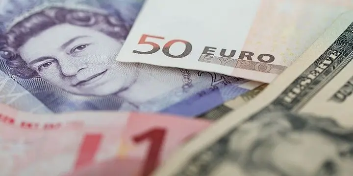 Euro, dolar, frank i funt. Ile złotych zapłacimy za te waluty na rynku Forex we wtorek po południu? | FXMAG INWESTOR