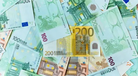EUR/PLN, USD/PLN oraz GBP/PLN w nadchodzący weekend. Najnowsze dane dotyczące spółek na GPW | FXMAG INWESTOR