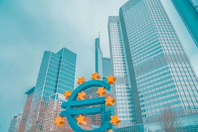 Gołębia polityka Europejskiego Banku Centralnego (EBC) zgodna z oczekiwaniami rynku
