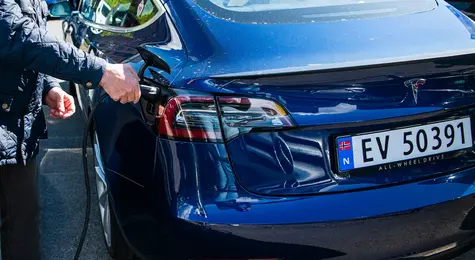 Jaka przyszłość czeka samochody elektryczne? "Rewolucji EV nie będzie" - mówi kontrowersyjny raport