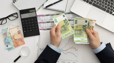 Komentarz walutowy – ceny ropy „zerwały się ze smyczy”! Czwartkowe notowania walut: euro (EUR), dolar (USD), funt (GBP), frank (CHF) | FXMAG INWESTOR